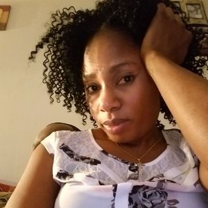 Meet your Posher, Selina thomas